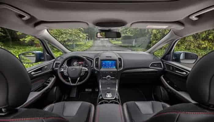 interior del Ford S-Max 2020