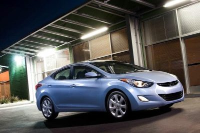 Los mejores y peores años de Hyundai Elantra incluyen puntajes de seguridad máximos de 2010 y 2018 y control de crucero defectuoso de 2013