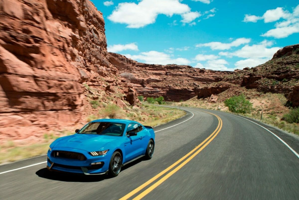 Ford Mustang Shelby GT350-Foto por Ford