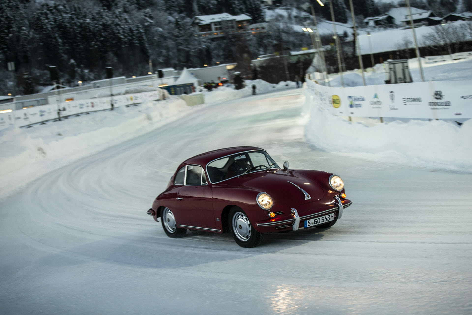 Porsche 356 en la nieve - Foto de Porsche