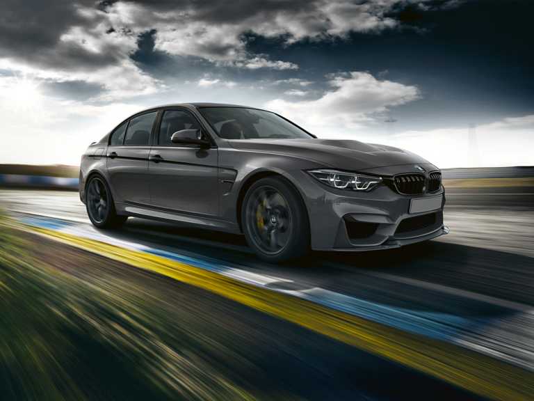 BMW M3 en movimiento 2018 gris