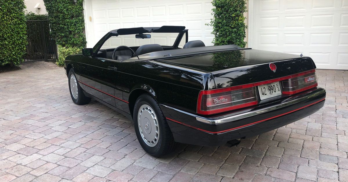 1990 Cadillac Allanté Coche deportivo descapotable en negro 