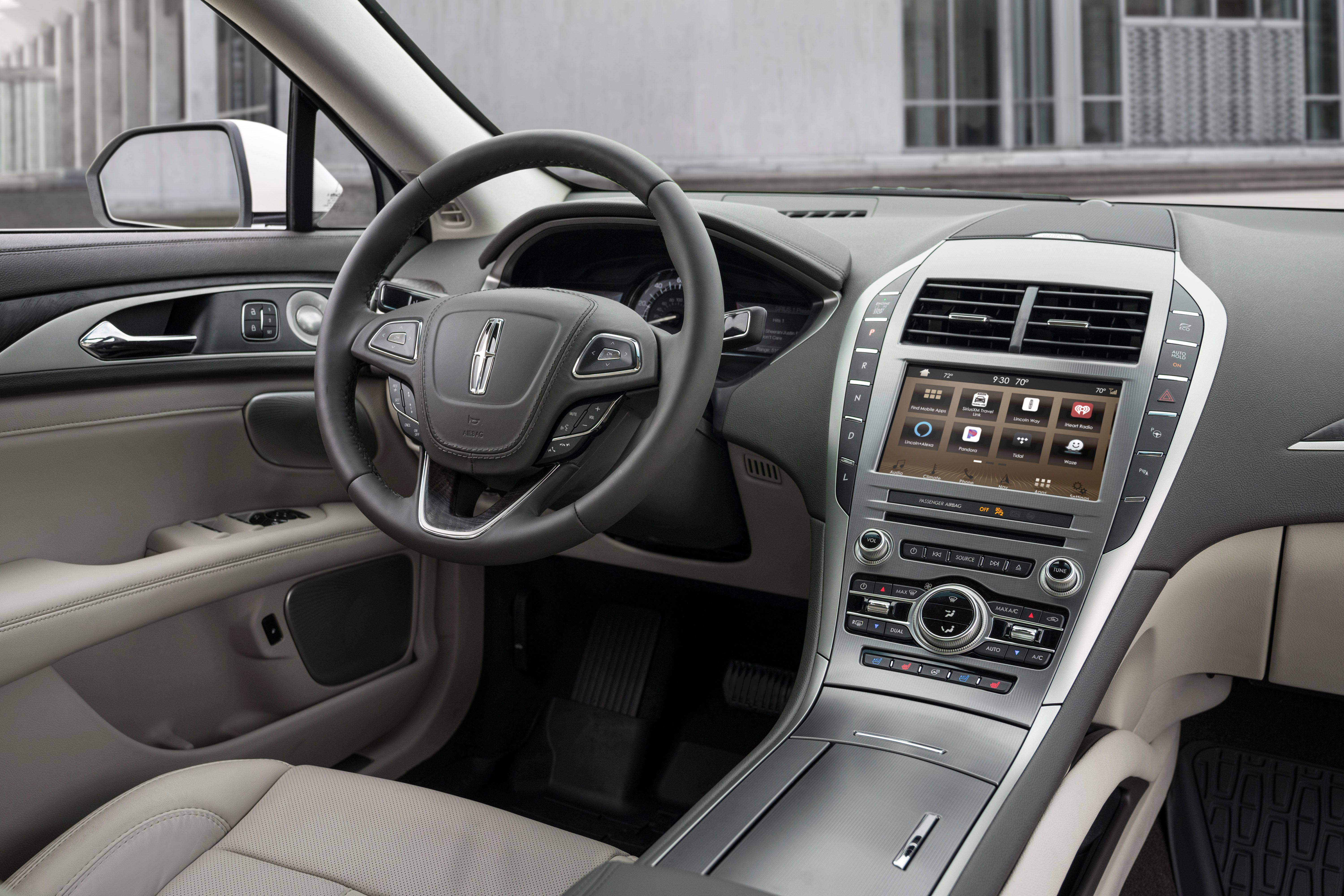 interior del Lincoln MKZ 2020