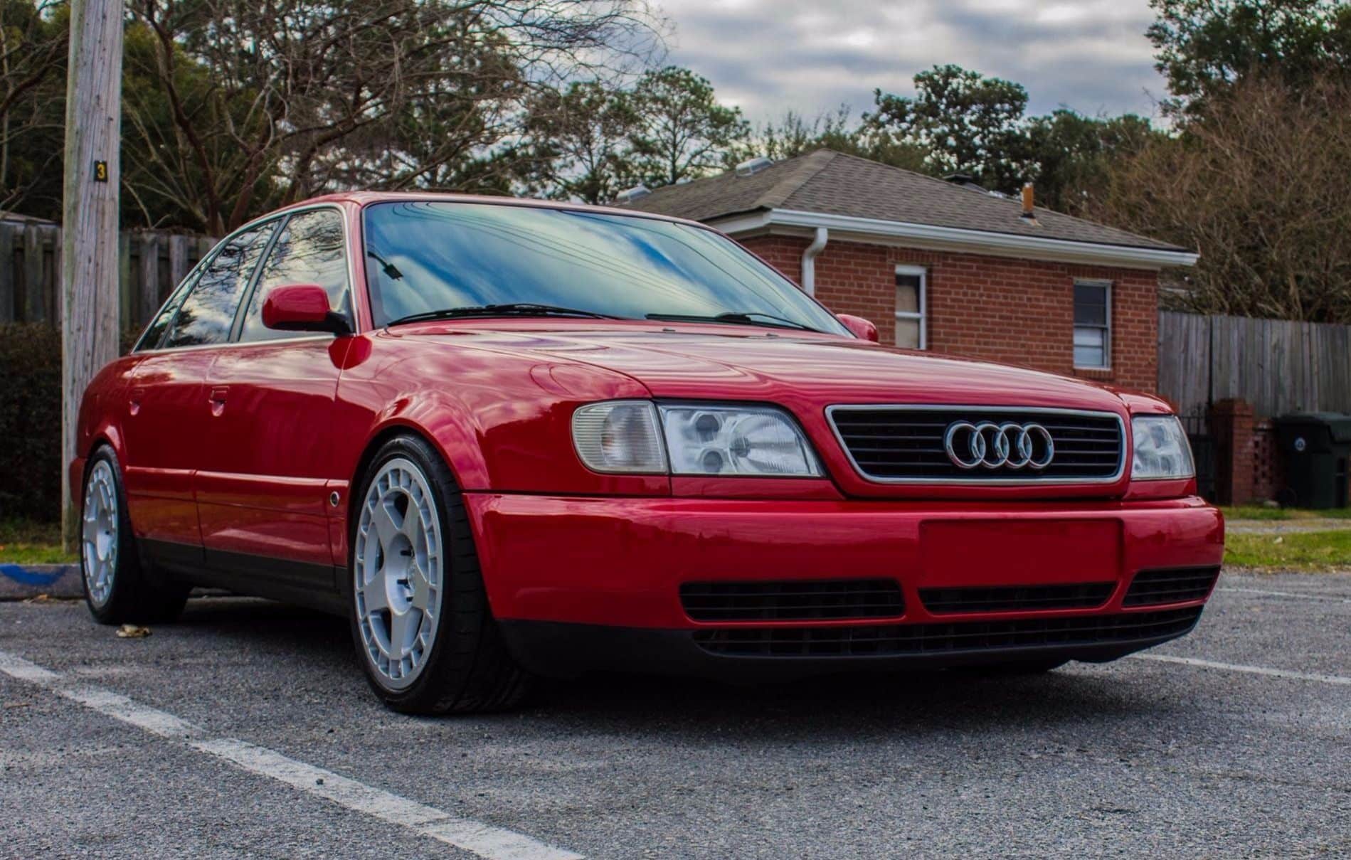 Audi S6 rojo