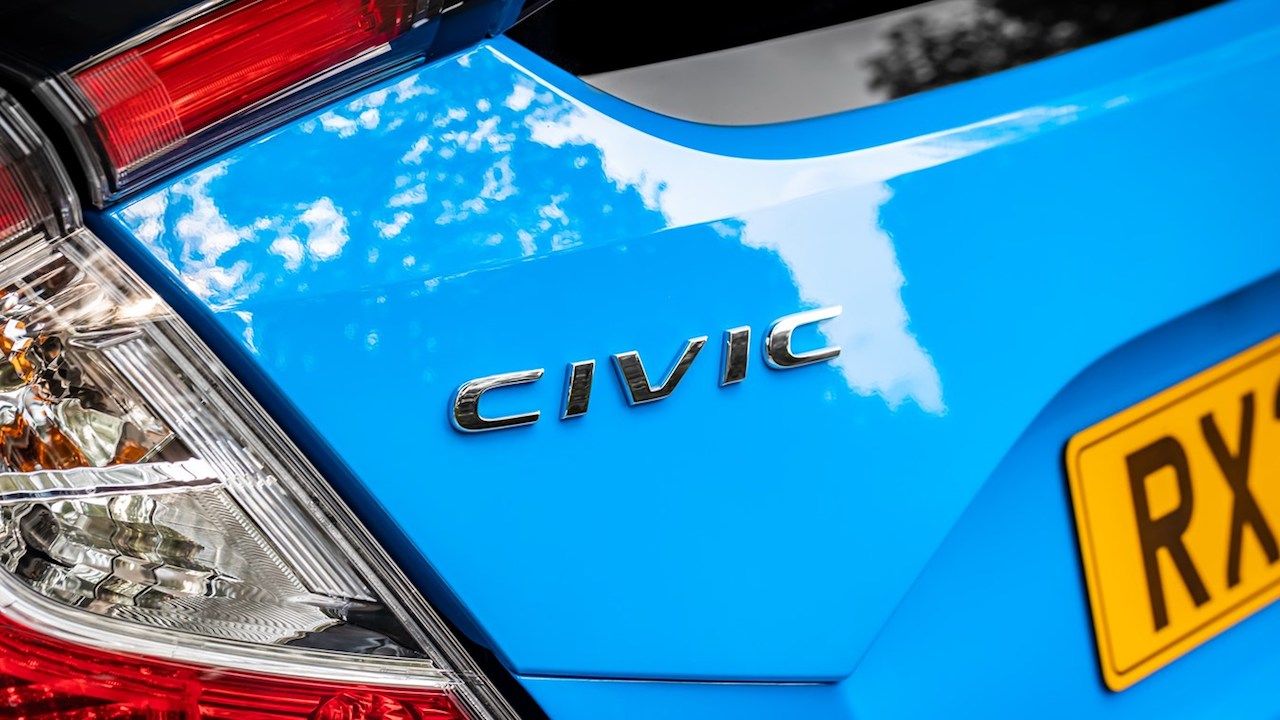 Civic_Type_R_rear-badge-6-1