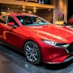 Cómo reiniciar el módulo de control de la transmisión del Mazda 3