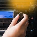 Cómo reiniciar la radio del coche sin código