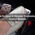 Cómo reiniciar un módulo de control de la transmisión de Chrysler