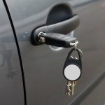 La llave gira pero no abre la puerta del coche - Razones y soluciones