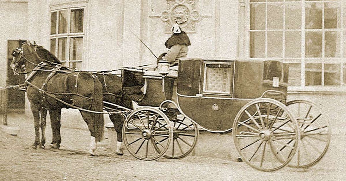 Antiguo carruaje de limusina