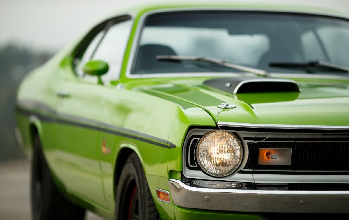 Mira el primer coche de Tony Angelo: Un Dodge Dart Demon de 1971 restaurado en Hot Rod Garage