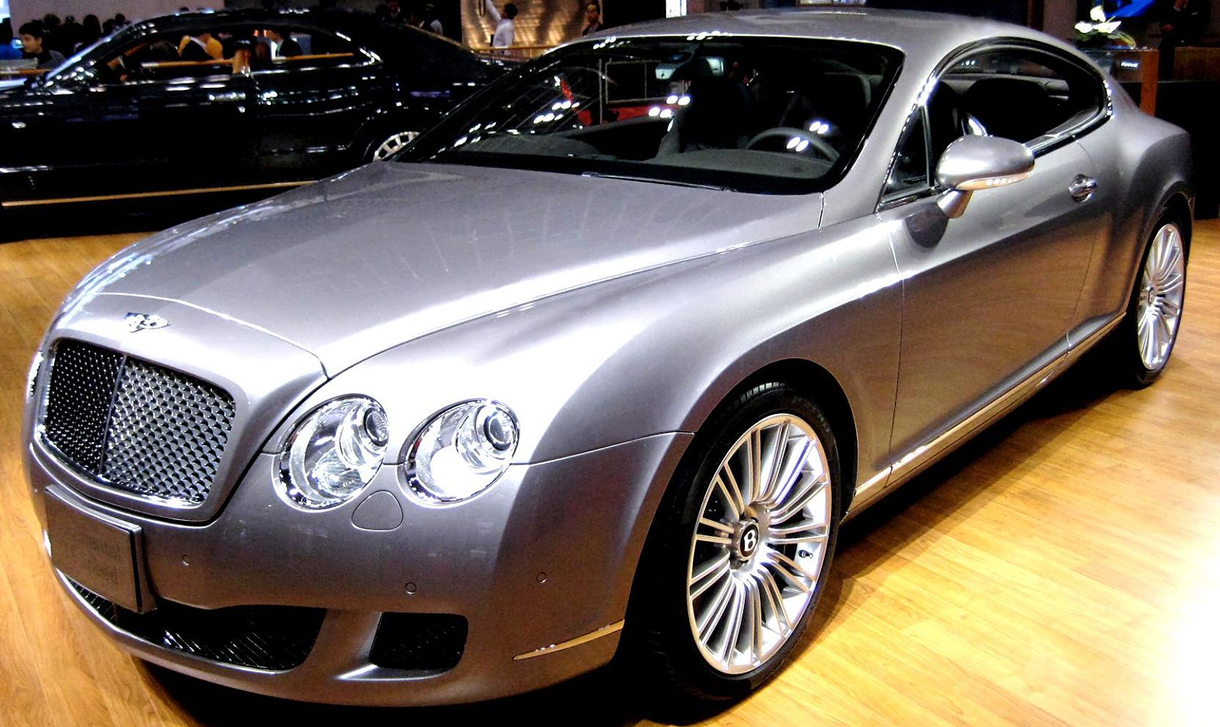 Cavamos: El Bentley Continental GT de Vince McMahon