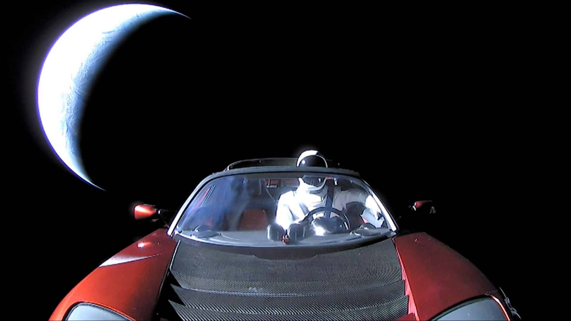 SpaceX lanza el Tesla Roadster al espacio