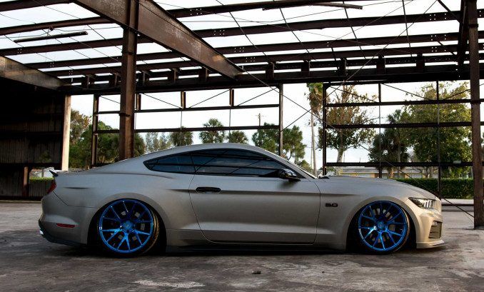 Kit Roush-Mustang