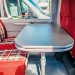 ¿Cuáles son las dimensiones habituales de las cabinas de comedor para vehículos recreativos?
