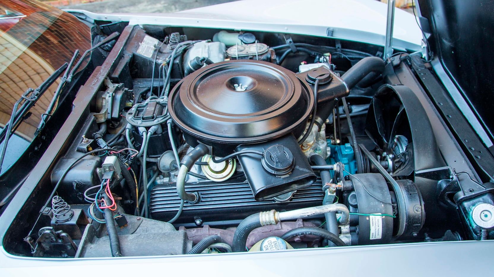 motor del Chevrolet Corvette 1978 Aniversario de Plata