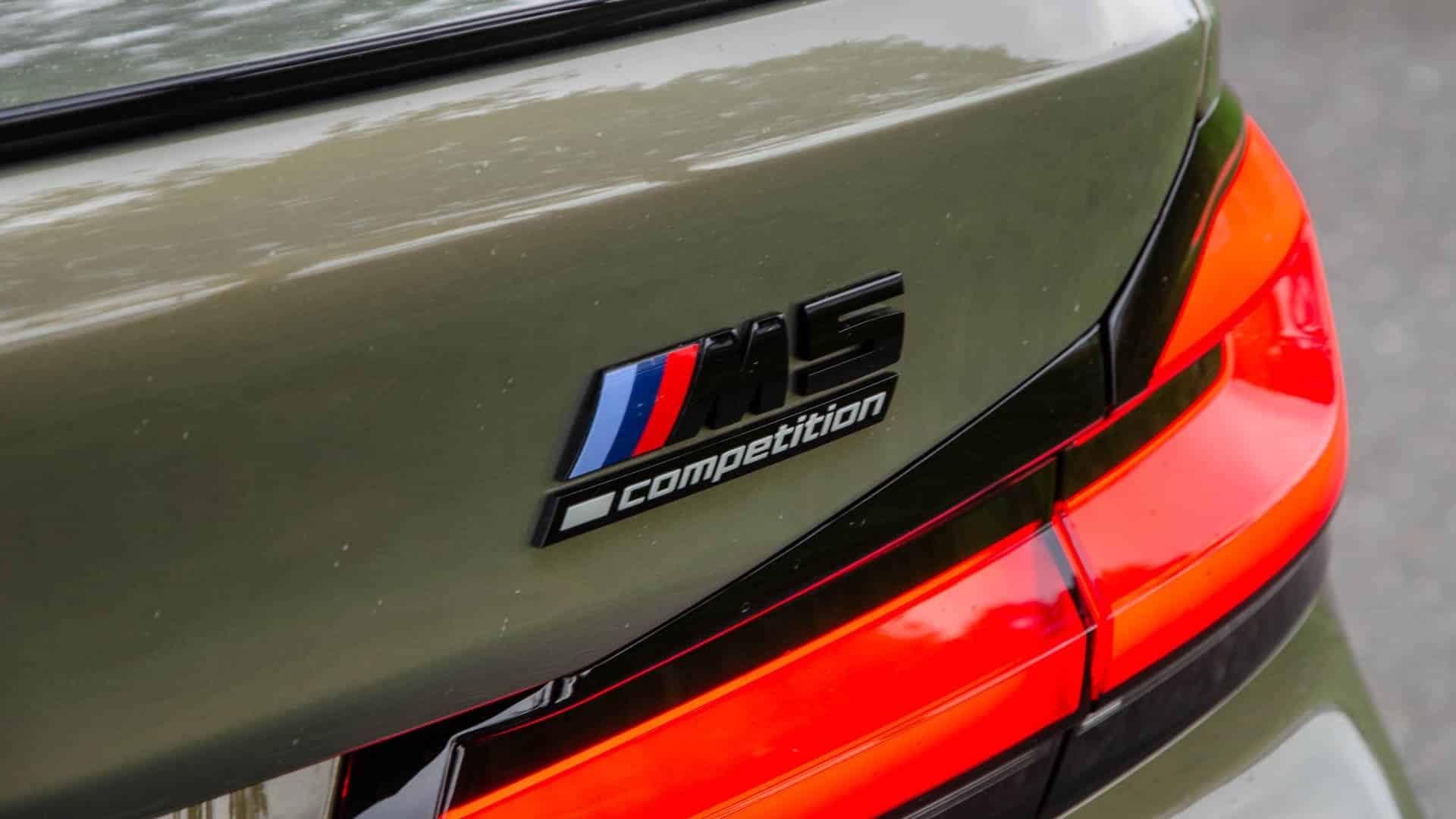 Logotipo trasero del BMW M5 Competition
