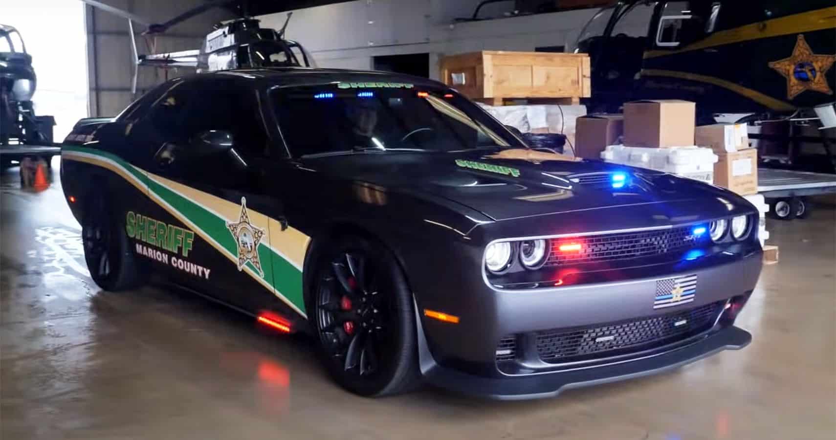 Un Dodge Challenger SRT Hellcat Confiscado Es Convertido En Coche De ...