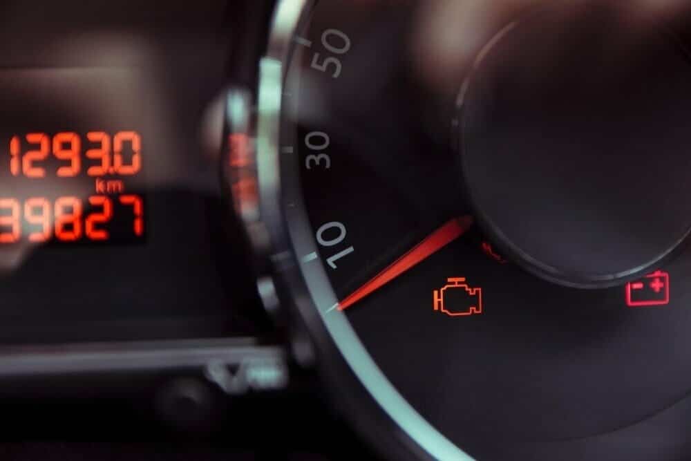 Guía de restablecimiento de la luz del motor del Prius