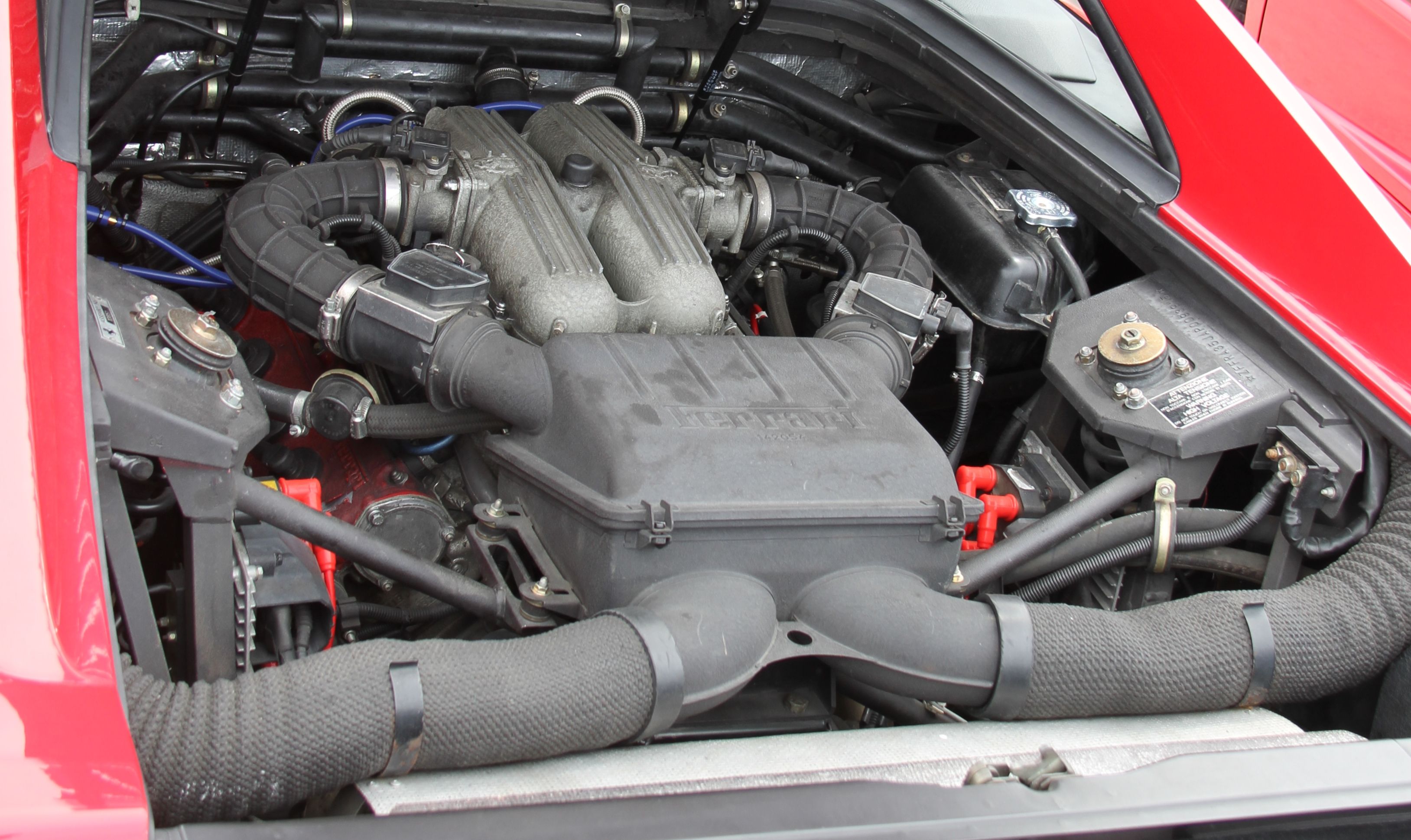 Motor del Ferrari 348 GTB