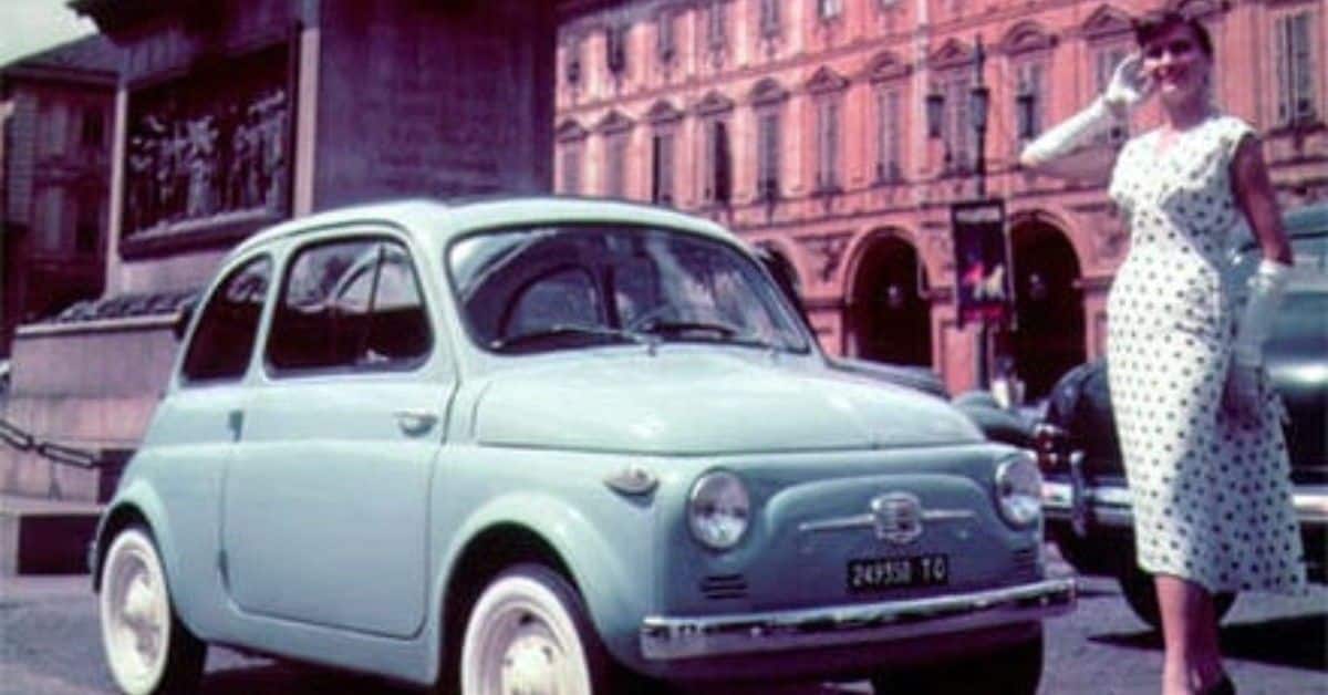 1966 Fiat Nuvou 500 vista frontal del tercer cuarto