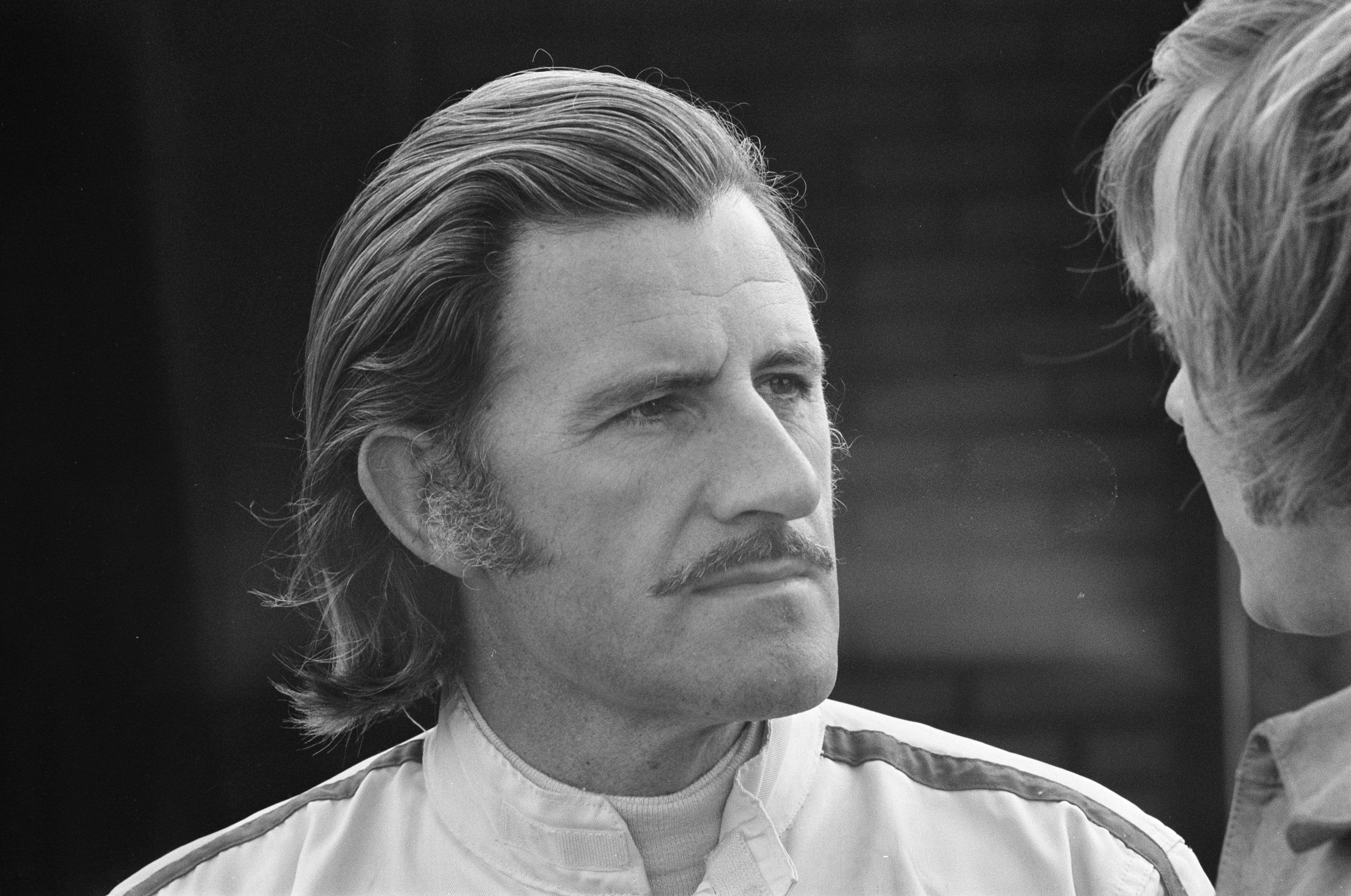 Piloto de Fórmula 1 Graham Hill en blanco y negro