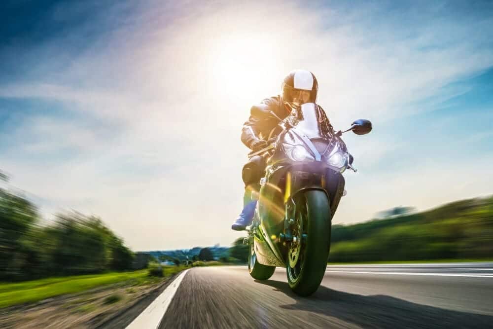 ¿Merece la pena el riesgo de conducir una moto?