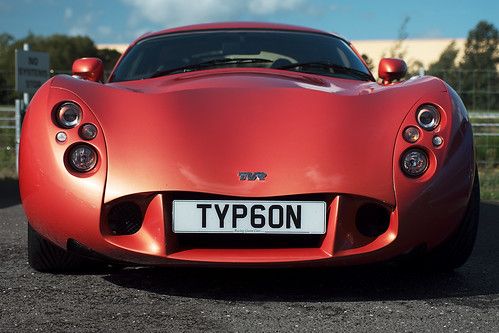Frontal del TVR Typhon
