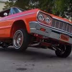 Este Impala Lowrider de 1964, legal en la calle, tardó una década en construirse