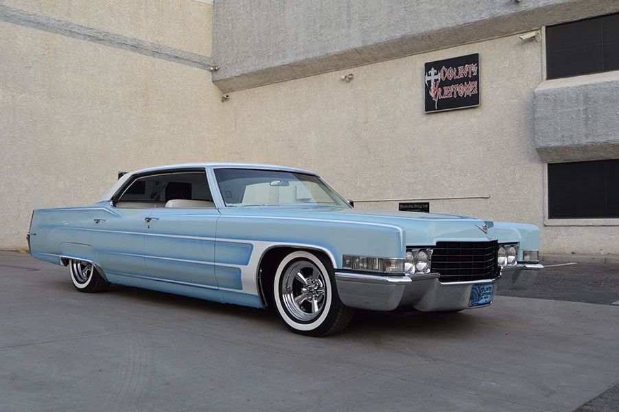 Cadillac DeVille azul de 1969