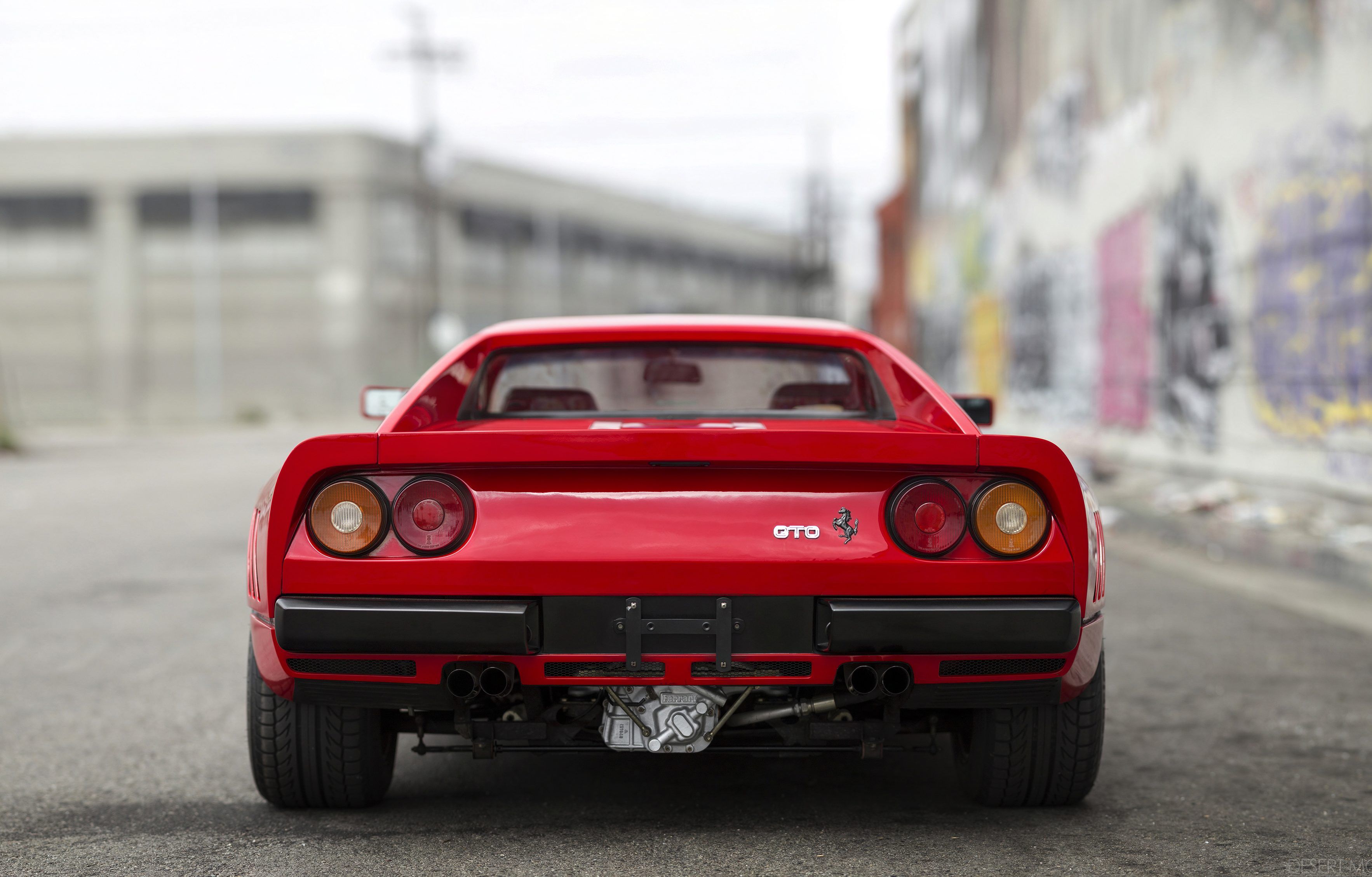 Ferrari-288-GTO