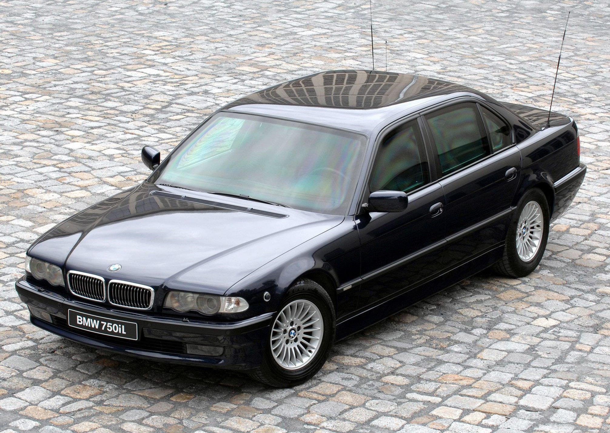 1998-BMW-750iL