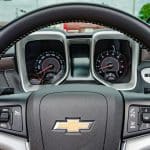 ¿Qué significa el sistema de control de neumáticos de servicio en un Chevy?